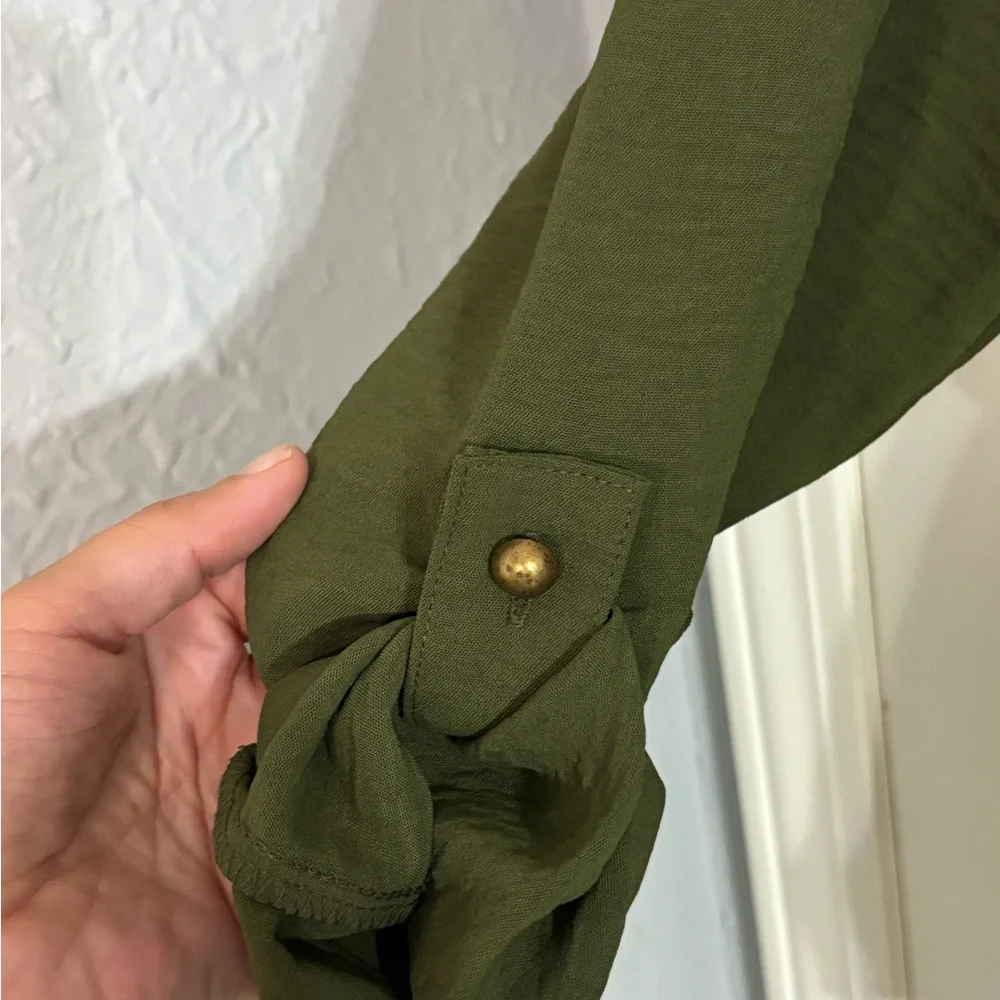 NWOT Rachel Zoe Olive Green Blouse with Pockets!! - Picture 6 of 7